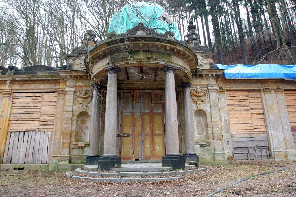 Kyselka, dříve Lázně Kyselka