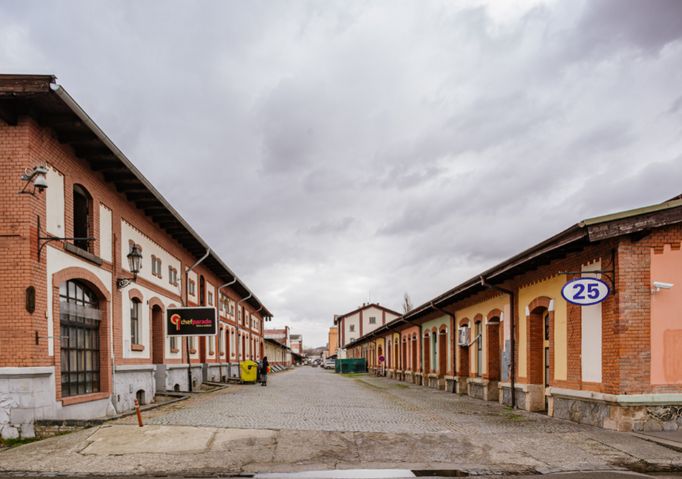 Holešovickou tržnici zmodernizují nové obchody i restaurace, zůstanou jí ale i ovocné trhy.