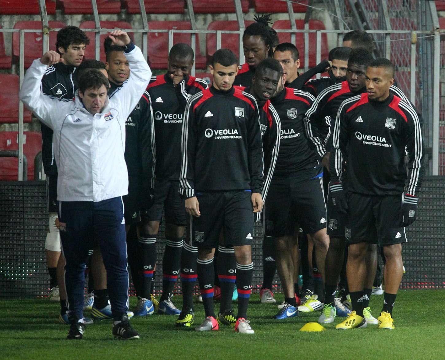 Fotbalisté Lyonu na tiskové konferenci před utkáním Evropské ligy 2012/13 se Spartou Praha.