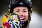Snowboardistka Samková vyhrála úvodní závod SP