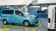 Nissan E-NV200 (984 170 Kč) - 170 km