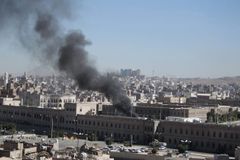 52 mrtvých po sebevražedném útoku v Jemenu