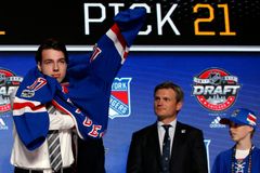 Velké překvapení, nevěřil Chytil. Slavní Rangers ho draftovali vysoko: Bude z něj skvělý tvůrce hry