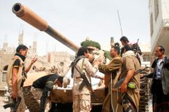 Arabské emiráty dodávají milicím v Jemenu zbraně ze Západu, možná i z Česka