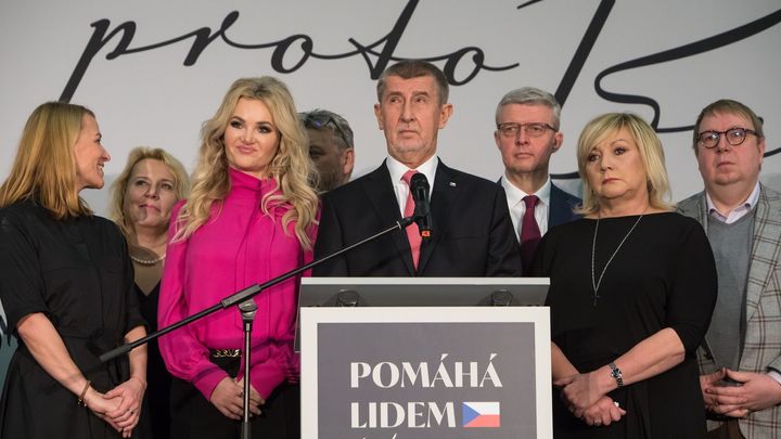 Volební den Andreje Babiše obrazem: Půjdu do víc debat než před prvním kolem, tvrdí; Zdroj foto: Jakub Plíhal
