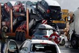 Podle německé policie se do nehody zapletlo zapletlo zhruba 21 nákladních a 37 osobních automobilů