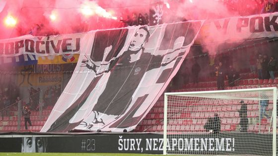 Šury, nezapomeneme. Letnou zněl potlesk pro tragicky zesnulého fotbalistu