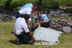 Průlom: Kus nalezený na Réunionu je téměř jistě z letu MH370