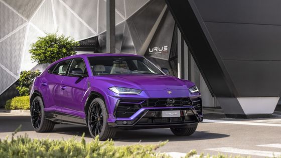 Umění bavit a vyhrožovat. Test Lamborghini Urus, které jezdí třístovkou