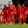 Turci slaví gól v síti Švédska