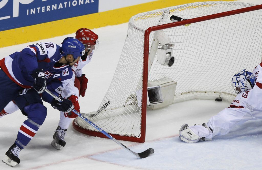 Slovensko - Dánsko (Šatan střílí gól)