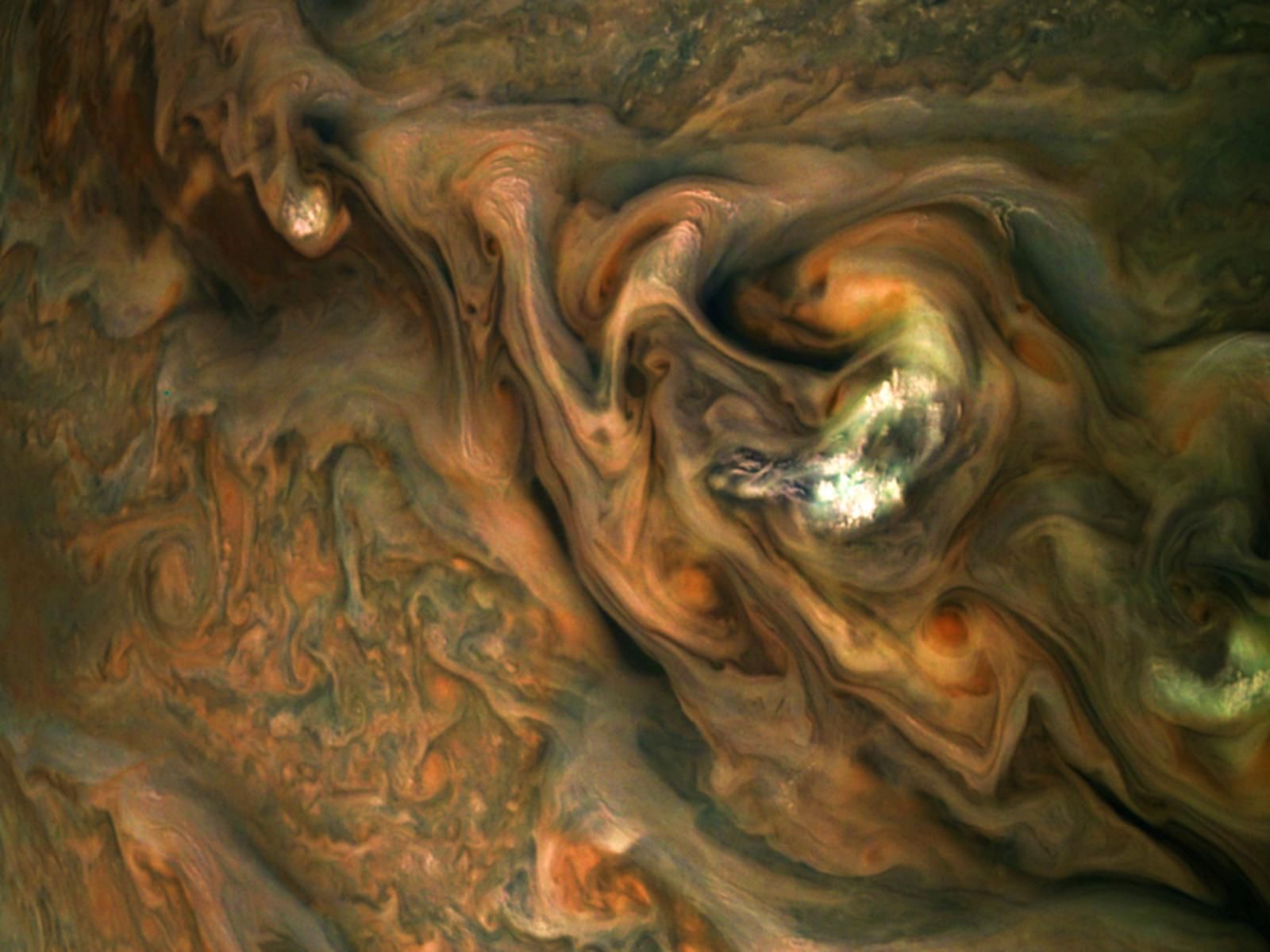 Tryskové proudění a víření na Jupiteru