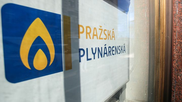 Policie prověřuje podvod s DPH u Pražské plynárenské, jeden člověk je obviněný