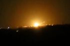 Po náletu vybuchly u damašského letiště zásobníky s palivem. Armáda Izraele odmítla útok komentovat