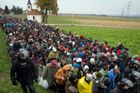 Srbsko a Makedonie pouští jen syrské, afghánské a irácké migranty, ostatní vrací