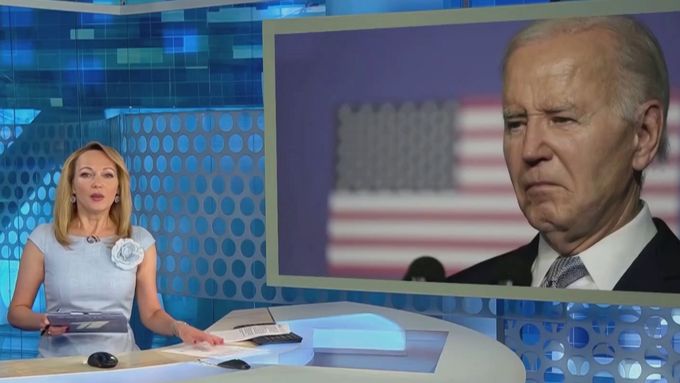 "Fraška a absurdní divadlo." Ruská propaganda si "smlsla" na Bidenovu přeřeku