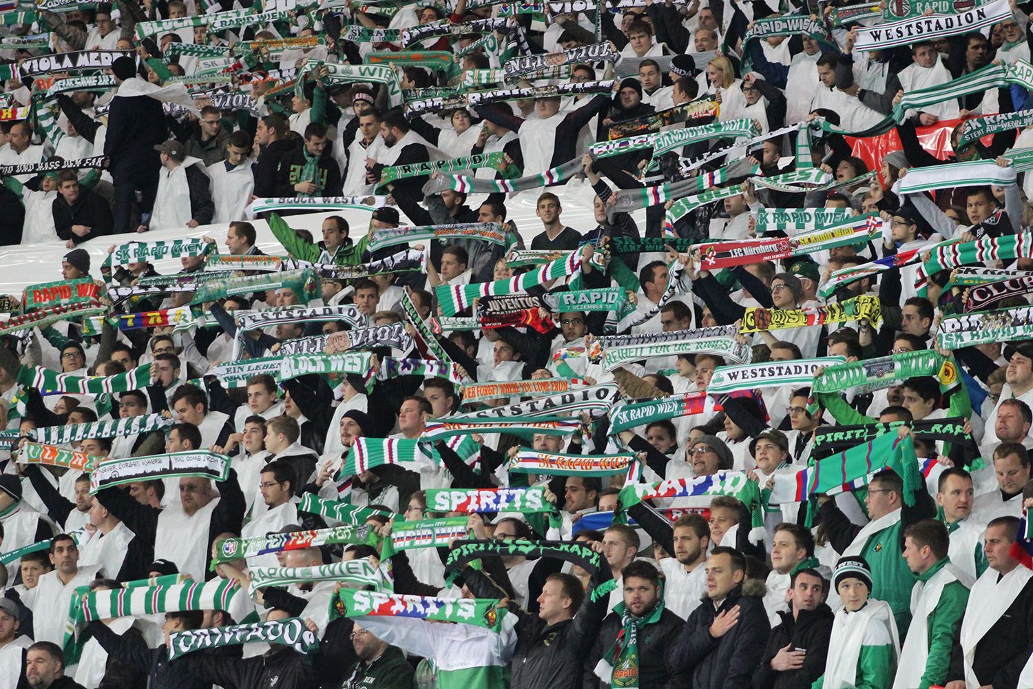 EL, Rapid Vídeň-Plzeň: fanoušci Rapidu