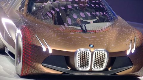 Automobilka BMW ukázala auto budoucnosti. Jeho chytrá skla zjistí hrozbu, která není vidět