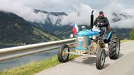 Několikrát vyjel vysokohorské silnice v Alpách, naposledy zdolal Passo Stelvio.