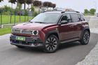 Moderní podoba Renaultu 4 je elektrická.