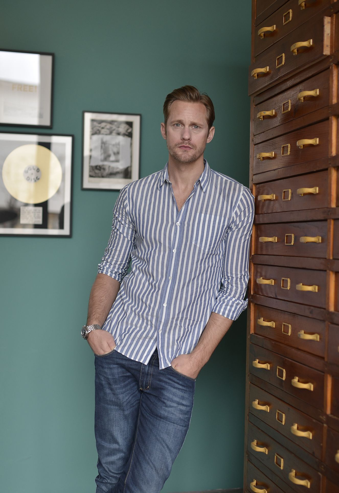 alexander skarsgard, sedmilharky, zena