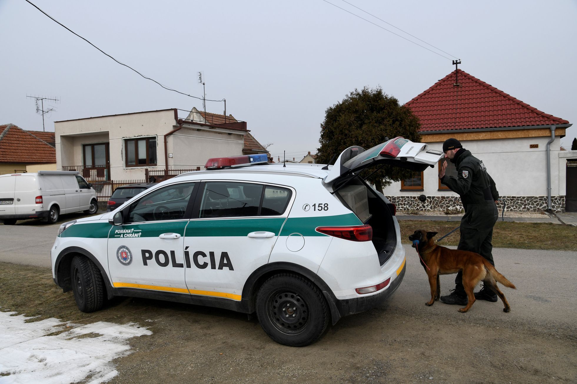 Policisté prohledávají dům novináře Jána Kuciaka
