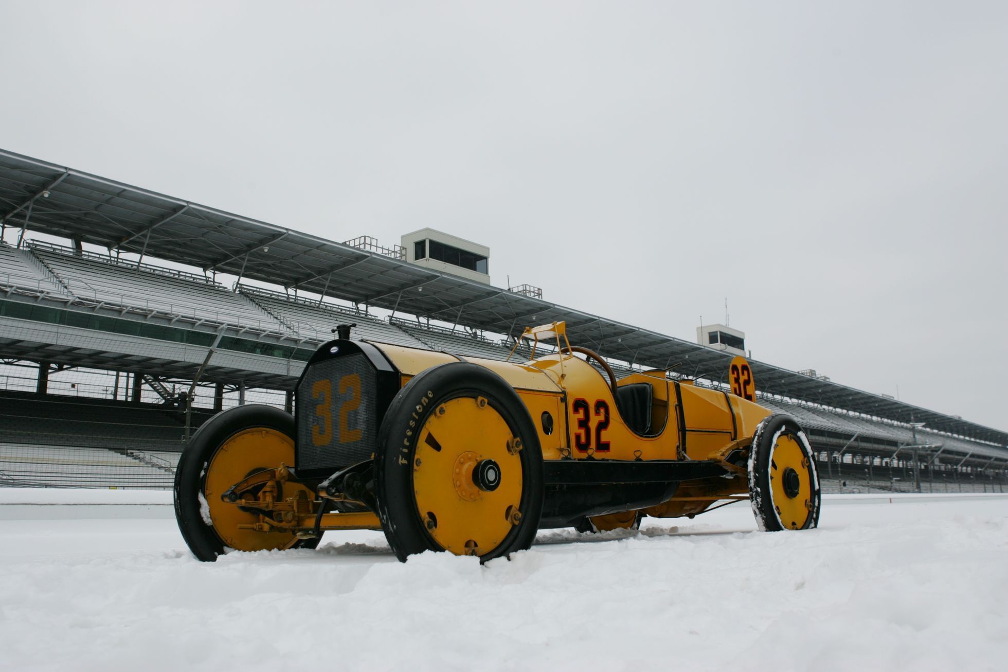 Indy 500 1911: vůz Marmon Wasp, s nímž Ray Harroun vyhrál v zimě 2005