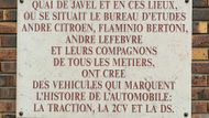 Na pařížském nábřeží Quai de Javel, nyní Quai André-Citroën, kdysi na projektech Traction Avant, 2 CV a DS pracoval spolu s konstruktérem André Lefebvrem také stylista Bertoni.