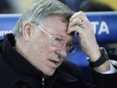 Sir Alex Ferguson v následujících dvou zápasech (proti Evertonu a Portsmouthu) nesmí na lavičku.