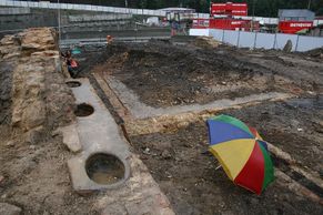Stavbu tunelu Blanky provázejí i archeologické nálezy