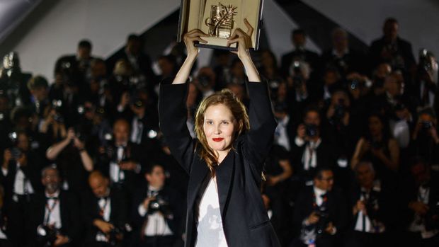 Zlatou palmu na festivalu v Cannes získal film Anatomie pádu od francouzské režisérky