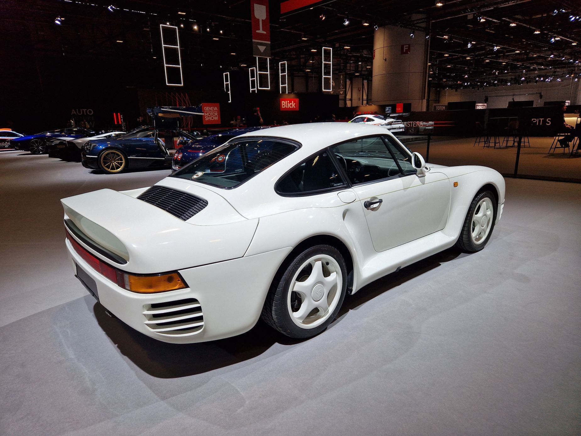 Autosalon Ženeva veteráni na výstavě