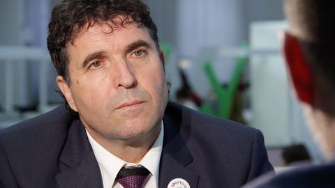 Peníze ve sportu nejsou, dotace jsou neprůhledné, rozdělují se v zákulisí, říká Sehnal