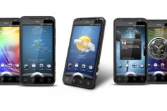 HTC Evo 3D i Samsung Galaxy S II s Ice Cream Sandwichem