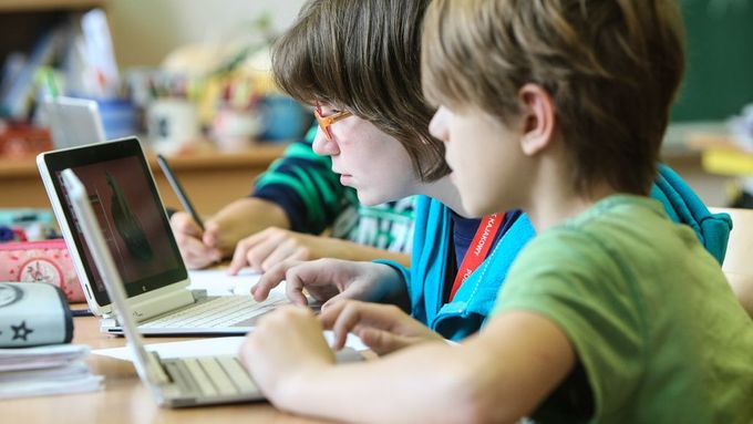 Cílem je, aby děti více porozuměly tomu, jak počítače pracují, a uměly informaticky myslet, míní Daniela Růžičková z Národního ústavu pro vzdělávání.