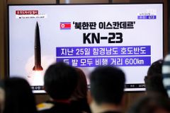 Severní Korea otestovala manévrující rakety. Jsme v pohotovosti, hlásí Jihokorejci