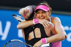 Šafářová i Hlaváčková jsou na Australian Open v semifinále čtyřhry. Tým Bucie se pak bavil tanečky