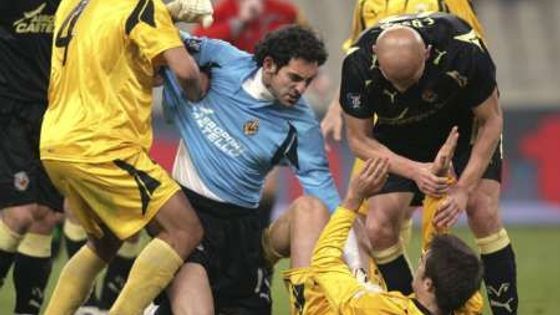 Pohár UEFA: Mladá Boleslav smutní, Atény viděly bitku