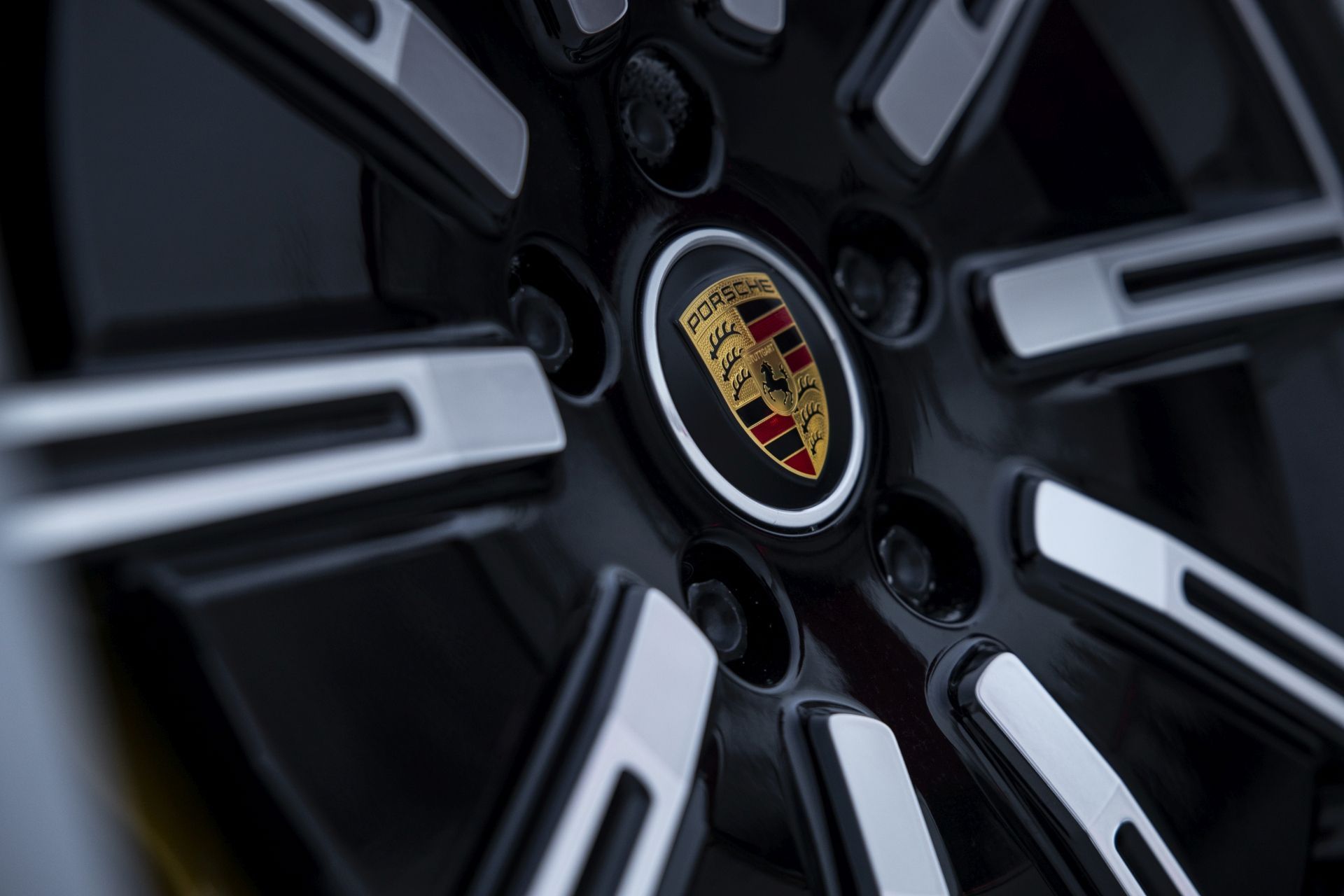 Porsche Taycan 4S