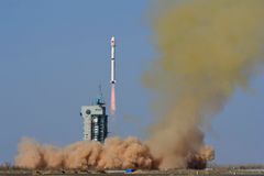 Čína vypustila malý satelit. Tchaj-wan varoval před jeho průletem nad ostrovem