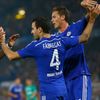 Radost hráčů Chelsea (Fábregas, Drogba, Matic)