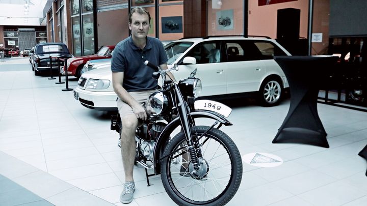 Za vstupenku motorku. Sedmdesátiletou Čezetu vyhrál Brňan. Pojedu s ní na sraz, říká; Zdroj foto: Eva Srpová
