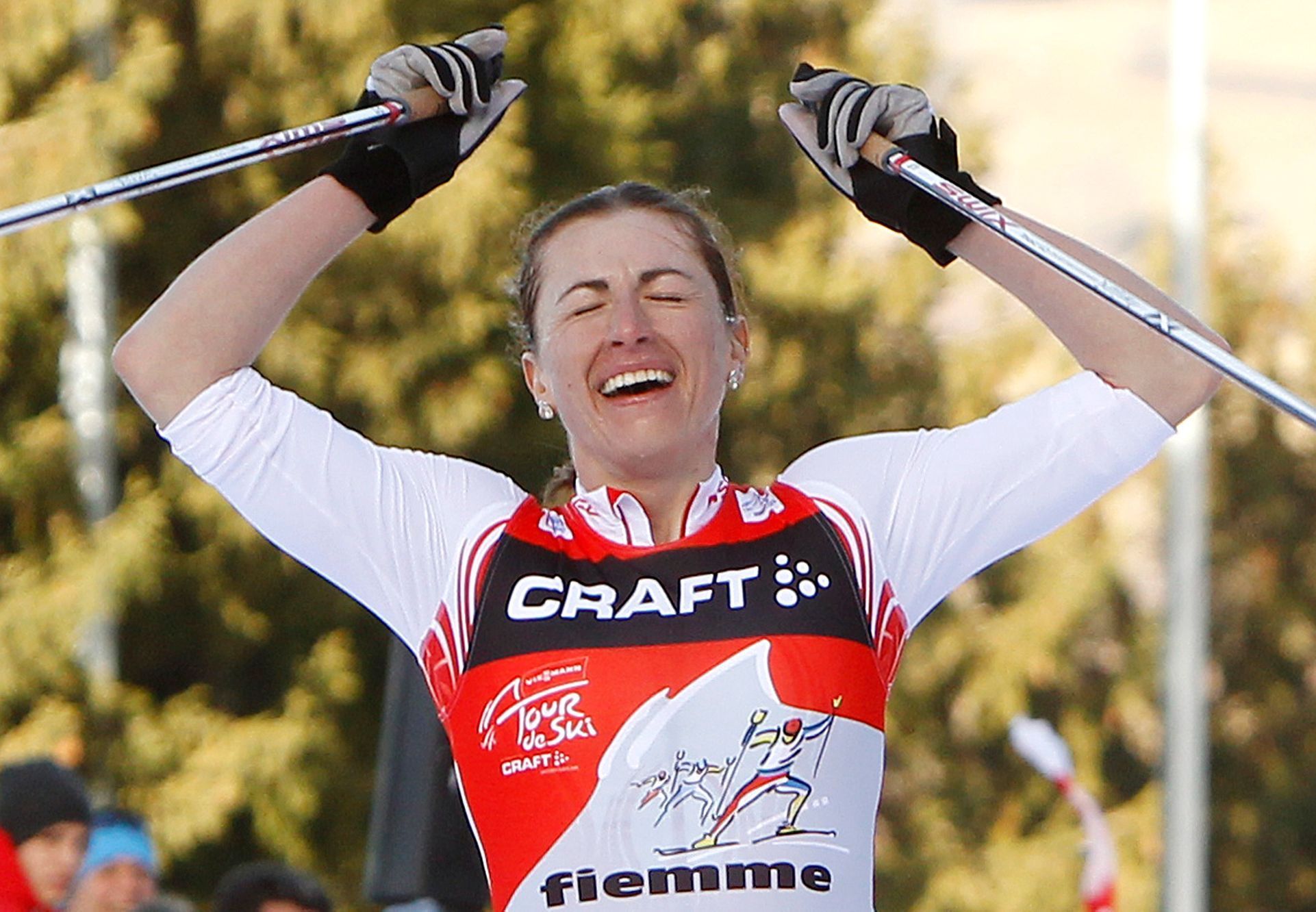 Lyžařka Justyna Kowalczyk slaví vítězství v Tour de Ski