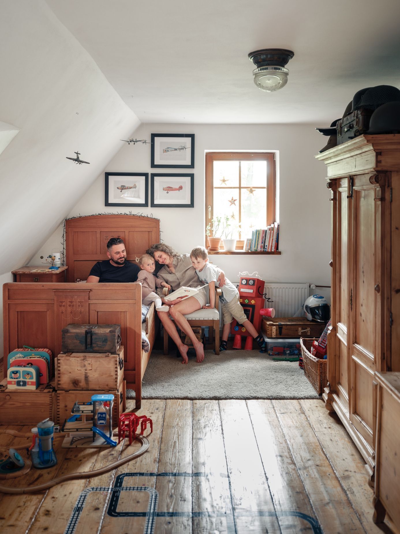 chalupa, domov, chata, rekonstrukce, drátky, řemeslo, rodina