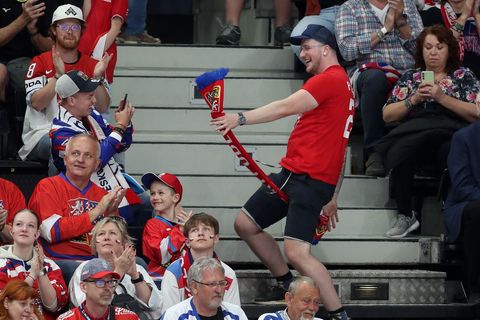 Čeští fanoušci během zápasu MS 2024 Česko - Norsko