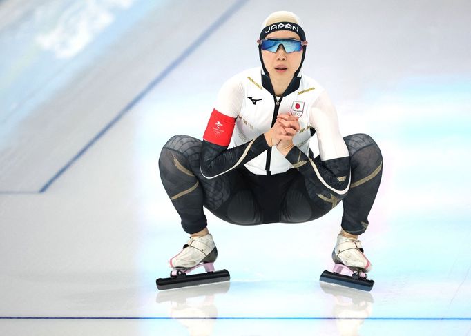 Japonka Misaki Ošigiriová v závodě rychlobruslařek na 5000 m na ZOH v Pekingu 2022