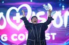 Letošní Eurovizi vyhrálo Rakousko. Zpěvák JJ si podmanil porotu i hlasující diváky
