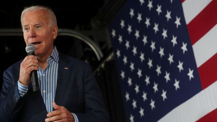 "Ospalý Joe", nebo zachránce střední třídy? Biden se vyšvihl mezi favority voleb