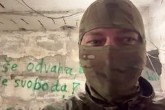 Čech přímo z "dronového pekla" na Donbase: Rusové se snaží projít každou noc