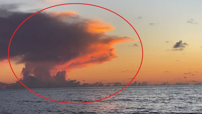 Tento kameraman zachytil mrak, o kterém tvrdí, že vypadá jako bývalý americký prezident Donald Trump.